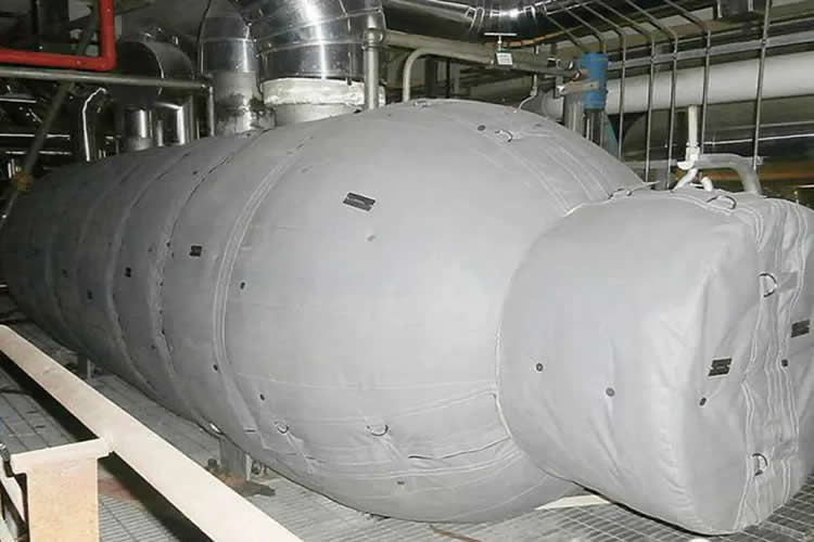再沸器保溫,再沸器<a href=http://www.gzsat.com.cn/e/tags/?tagname=%E4%BF%9D%E6%B8%A9%E5%A5%97 target=_blank class=infotextkey>保溫套</a>,<a href=http://www.gzsat.com.cn/e/tags/?tagname=%E6%8D%A2%E7%83%AD%E5%99%A8%E4%BF%9D%E6%B8%A9 target=_blank class=infotextkey>換熱器保溫</a>